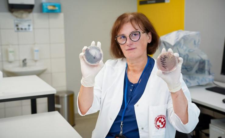 Mikrobiologai Panevėžyje dirba lyg detektyvai: ieško ligų sukėlėjų ir tinkamiausių vaistų