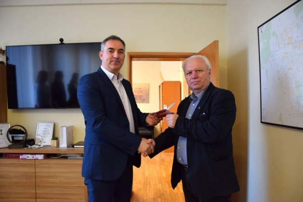 0001_iteiktyas-apdovanojimas_1705493313-6be34a32bb8e16b0bcabfd36958340e2.jpg