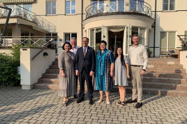 0001_susitikimas-jav-ambasadoje-2_1626343671-03c2e8964d2348016af38ac41835f94d.jpg