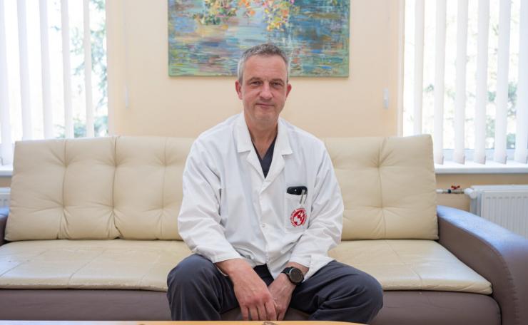 Gyvenimas tarp pavojaus sirenų ir operacinių