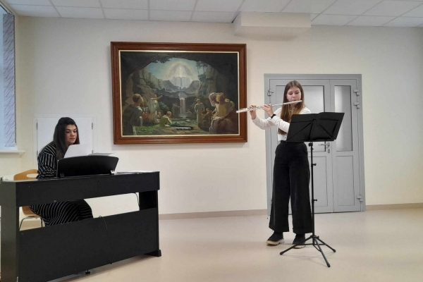 0003_eva-treciokaite-vi-kl-fleita-atliko-m-meir-ryto-spindejimas-akomponuoja-liudmila-ross_1706264737-72da91bf06f090d407be264db11856ad.jpg