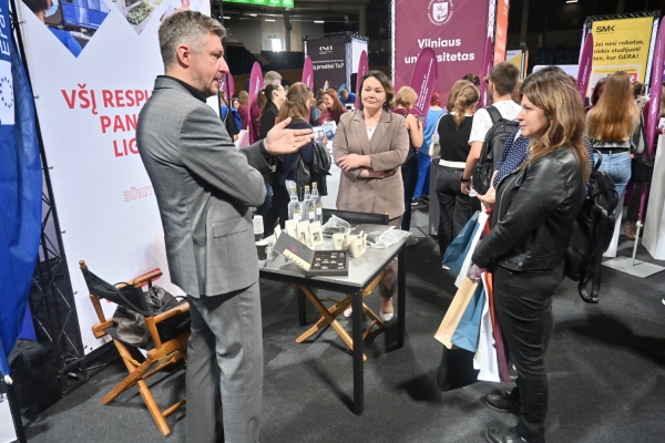 0017_studijos-12_1695820289-0c619bcd85152d10c760850c7f9330eb.jpg