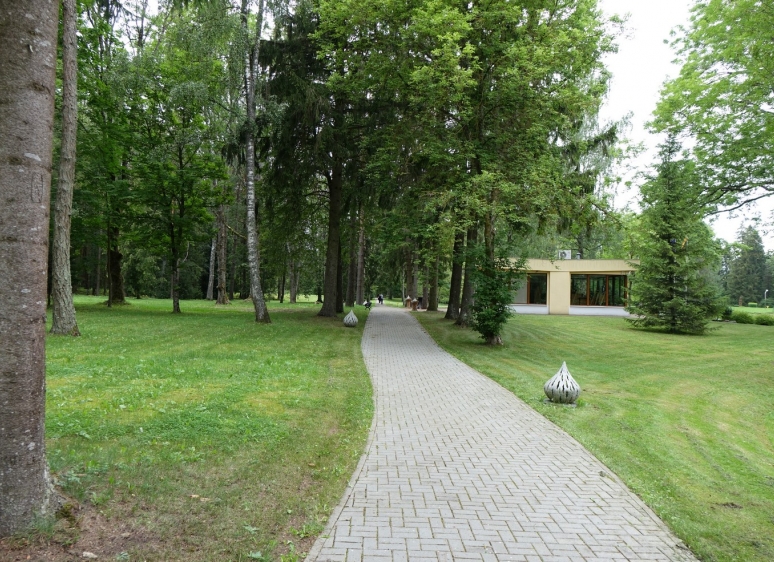 Likėnų reabilitacijos ligoninės parkas 1